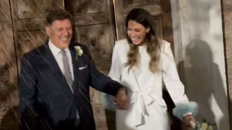 Σε πελάγη ευτυχίας ο Μιλτιάδης Βαρβιτσιώτης - Παντρέυτηκε τη σύντροφό του Κέλλυ Δρίτσα