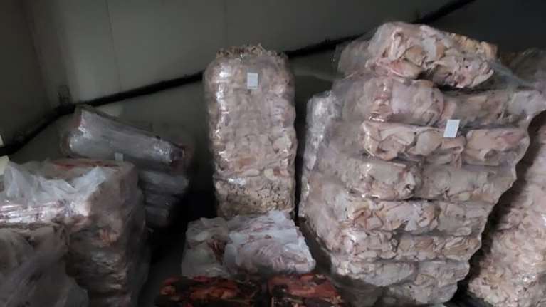 Κατασχέθηκαν 26.670 κιλά αλλοιωμένων κρεάτων σε επιχείρηση στην Αττική - Από τις μεγαλύτερες ποσότητες που έχουν εντοπιστεί