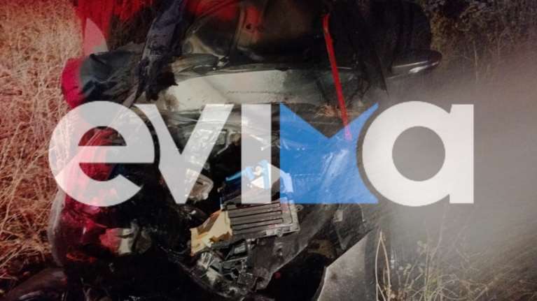 Σοβαρό τροχαίο στην Εύβοια - Αυτοκίνητο ανατράπηκε και έπιασε φωτιά - Δύο τραυματίες