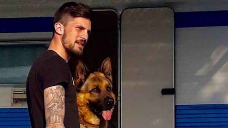 Τροχαίο με την Corvette στη Γλυφάδα - Συγκλονίζει ο πατέρας του 25χρονου: &quot;Σαν να τον περιμένω να γυρίσει...&quot; [βίντεο]