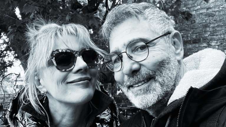 Θοδωρής Αθερίδης - Σμαράγδα Καρύδη: Χαλαροί και ερωτευμένοι στο Πήλιο [εικόνες]