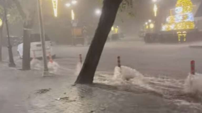 Προβλήματα στη Ρόδο από τις ισχυρές βροχοπτώσεις – Ήχησε το 112