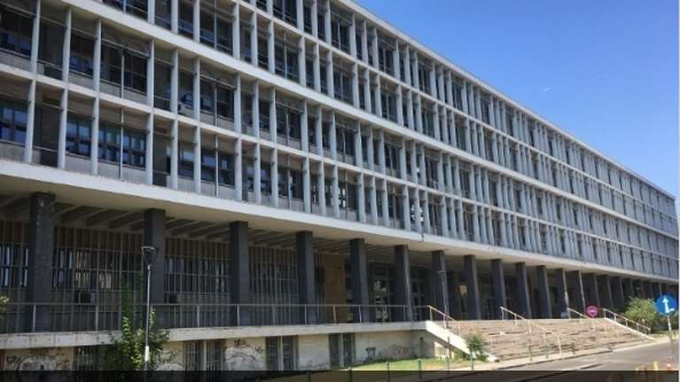 Θεσσαλονίκη: Κάθειρξη 12 ετών σε 33χρονο που βίασε και άφησε έγκυο ανήλικη πρόσφυγα