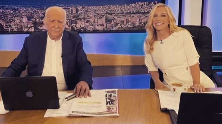 Μαρία Αναστασοπούλου: Γιόρτασε χθες τα γενέθλιά της - Σε διαφορετικό τραπέζι ο Γιώργος Παπαδάκης [βίντεο]