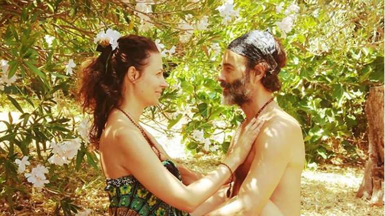 Ο Θανάσης Ευθυμιάδης κολυμπά γυμνός και εξηγεί το γιατί [εικόνα]