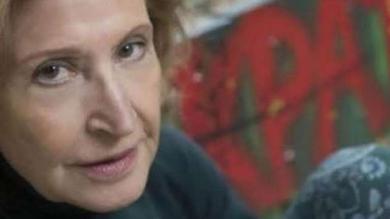 Σοφία Σεϊρλή: Το τελευταίο αντίο από συγγενείς και φίλους στην ηθοποιό στο αποτεφρωτήριο Ριτσώνας