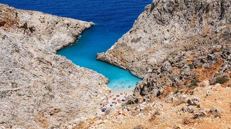 Χανιά: Σοβαρό ατύχημα στην παραλία Σεϊτάν Λιμάνια - Παιδί έπεσε από τα βράχια