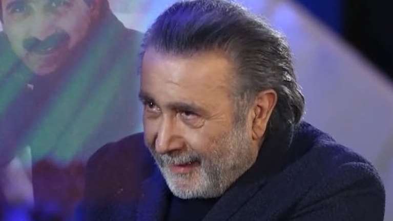 Συγκινήθηκε ο Λάκης Λαζόπουλος με την απώλεια της συζύγου του: &quot;Μετάνιωσα που δεν της έδωσα τον παραπάνω έρωτα που ζητούσε&quot;