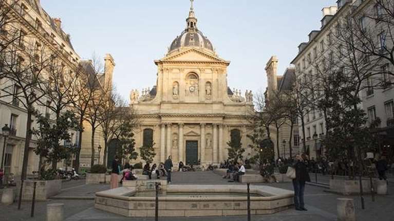 Οριστικό: Το Πανεπιστήμιο της Σορβόνης κάνει αίτηση την Παρασκευή για παράρτημα στην Ελλάδα