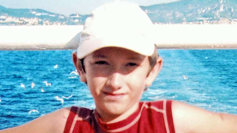 Εξαφάνιση 11χρονου Άλεξ: Φως μετά από 16 χρόνια - Οι δύο νέες μαρτυρίες που επικαλείται η μητέρα του [βίντεο]