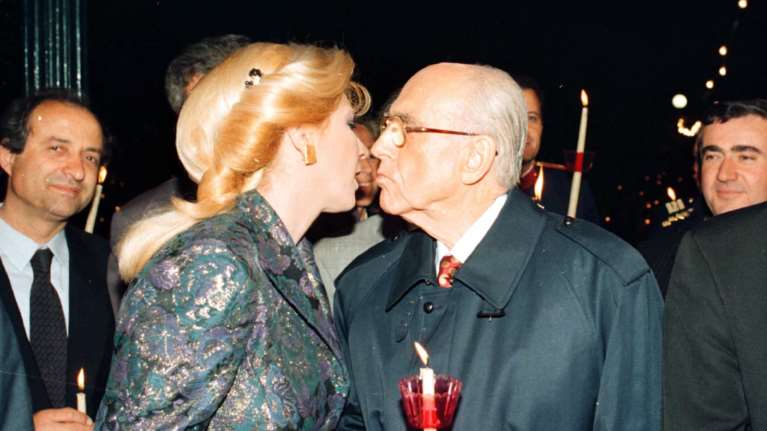 Δήμητρα Λιάνη- Παπανδρέου: "Μπήκε ο Νίκος Παπανδρέου στο δωμάτιο και έβγαλε τη ζώνη του για να με δείρει"