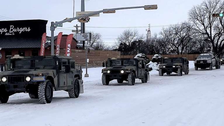 Φονικός χιονιάς με ανεμοστρόβιλους στις ΗΠΑ: Εκατομμύρια πολίτες χωρίς ρεύμα - Τουλάχιστον 20 νεκροί [εικόνες]