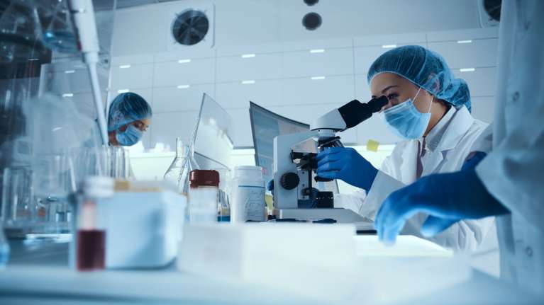 Κορονοϊός: Η θεραπεία αντισωμάτων των GSK-Vir είναι αποτελεσματική κατά όλων των μεταλλάξεων της Ομικρον