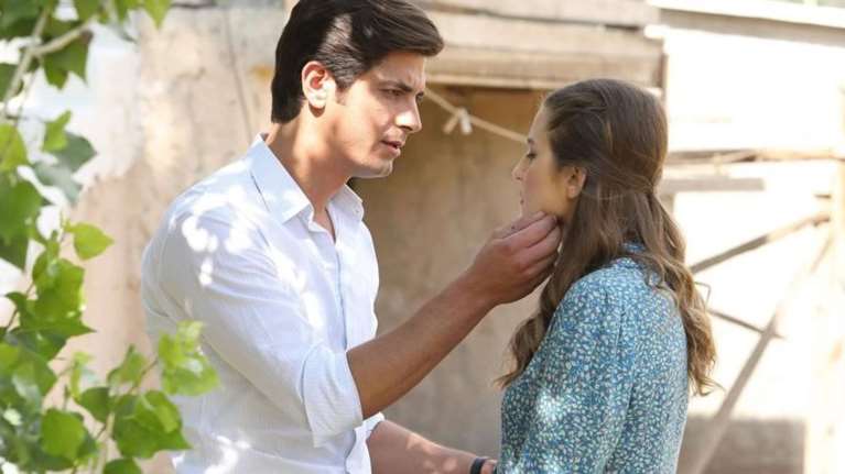 Τηλεθέαση: Οι &quot;Άγριες Μέλισσες&quot; κατατρόπωσαν την &quot;Αγγελική&quot;: Η απόλυτη υπεροχή