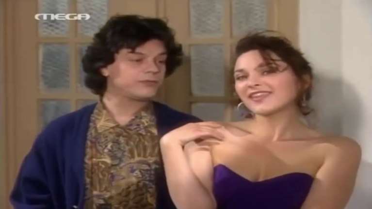 Η Ρένια Λουιζίδου αποκαλύπτει πού γεννήθηκαν οι &quot;Απαράδεκτοι&quot; και πώς βγήκε το &quot;Αστροπελέκι&quot;