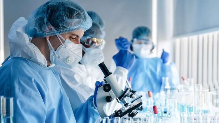 Κορονοϊός: Τι είναι η αποστειρωτική ανοσία - Ποιοι την έχουν