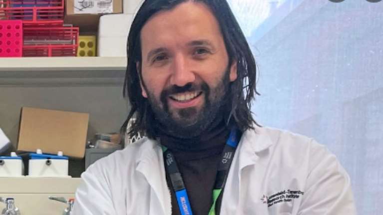 Καθηγητής Πρασσάς: Θα αυξηθούν οι νοσηλείες στην Ελλάδα - Ολοι μας θα εκτεθούμε στον κορονοϊό