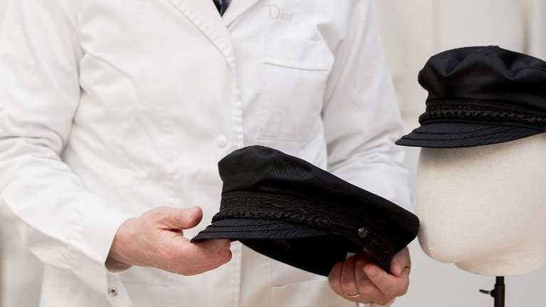 Οταν το Μουσείο Μπενάκη συνάντησε τον Οίκο Dior: Καρέ - καρέ η συνεργασία [βίντεο]