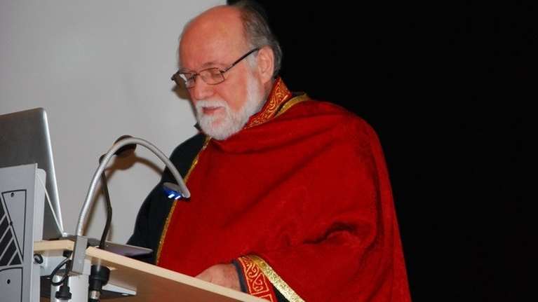 Πέθανε ο ποιητής και πανεπιστημιακός Μιχάλης Πιερής