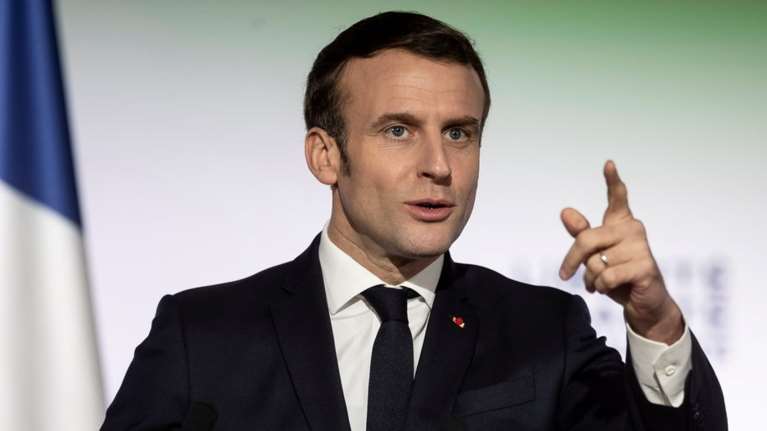 Δραματική έκκληση από Μακρόν στους Γάλλους: Μείνετε σπίτι, βρισκόμαστε σε πόλεμο