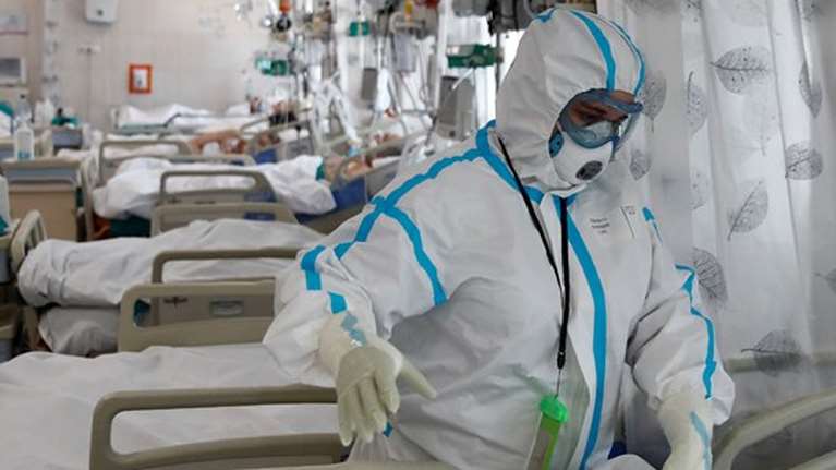 Κορονοϊός - σοκ: Τρίτος θάνατος σήμερα - Γυναίκα 51 χρονών στο &quot;Θριάσιο&quot; το τελευταίο θύμα