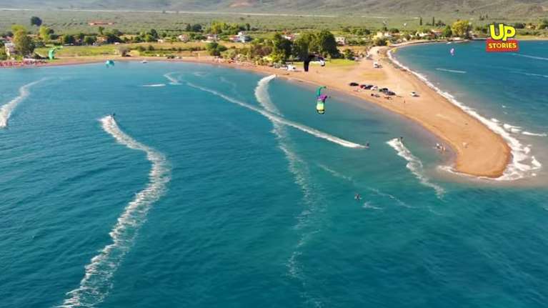 Φάρος: Η αμμόγλωσσα της αδρεναλίνης - Εκπληκτικά νερά, ιδανικό μέρος για Kite Surf [βίντεο]