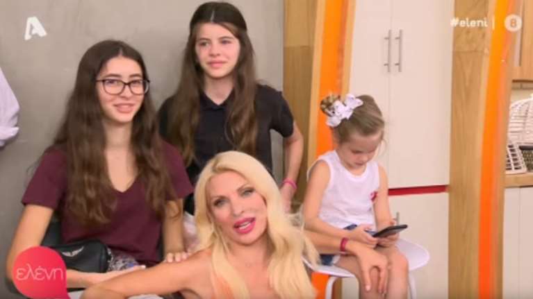 Ελένη Μενεγάκη: Οι δύο μεγάλες κόρες της κάνουν βουτιές που κόβουν την ανάσα