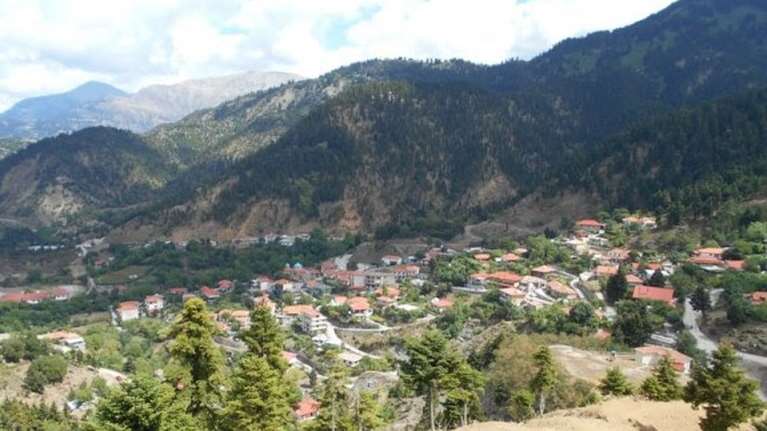 Ραπτόπουλο Ευρυτανίας: Οι κάτοικοι αρνούνται ότι έγινε κορονο-γλέντι - Αυστηρή καραντίνα στο χωριό