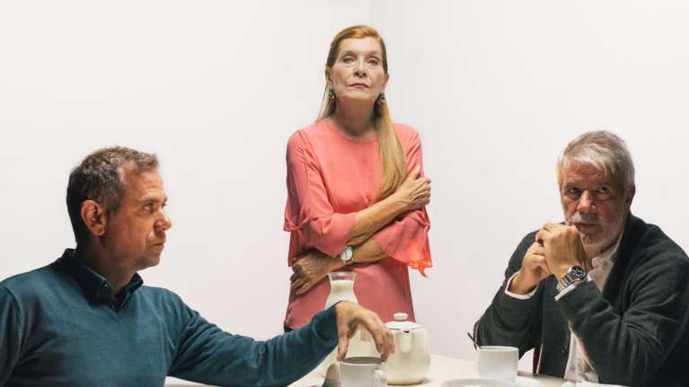 "Υποχώρηση από τη Μόσχα" του Γουίλλιαμ Νίκολσον στο Θέατρο Αργώ