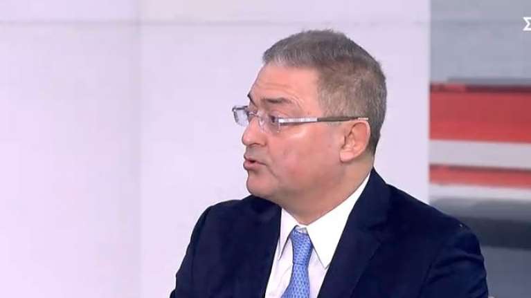 Ο Βασιλακόπουλος εξηγεί γιατί δεν χρειάζεται PCR test για να βγούμε από την καραντίνα