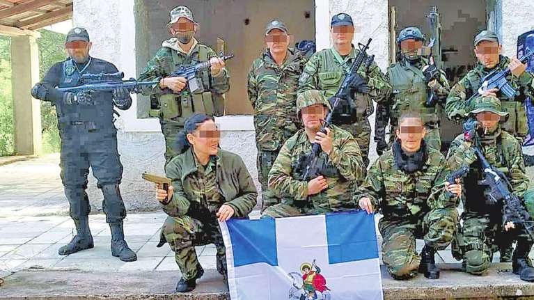 Σφίγγει ο κλοιός για τους &quot;Θεματοφύλακες&quot;: Στο στόχαστρο Αντιτρομοκρατικής και ΕΥΠ η ομάδα ψεκασμένων και χρυσαυγιτών