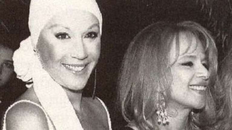 Οταν η Αλίκη Βουγιουκλάκη πήρε συνέντευξη από τη Ζωή Λάσκαρη - Μαγικό, ιστορικό ντοκουμέντο [βίντεο]