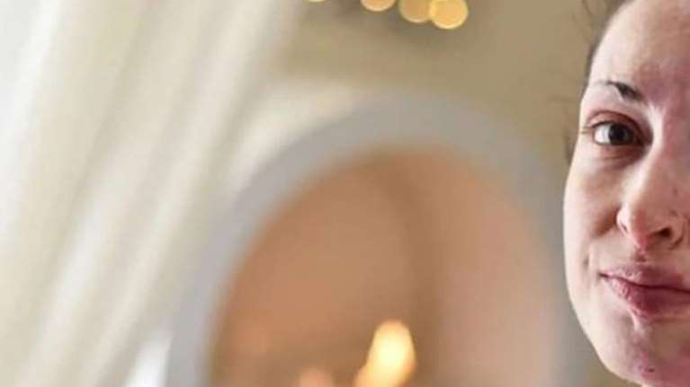 Ιωάννα Παλιοσπύρου: &quot;Δεν ένιωθα γυναίκα, ούτε καν άνθρωπος&quot; λέει για την πρώτη φορά που είδε τον εαυτό της στον καθρέφτη