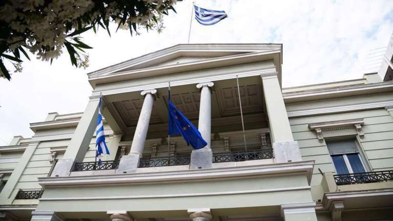 ΥΠΕΞ για δηλώσεις Πελώνη: Συνειδητά fake news η διαστρέβλωση όσων είπε για το γαλλικό πλοίο και την τουρκική φρεγάτα