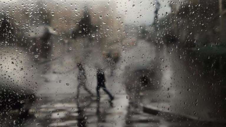 Χαλάει ο καιρός: Βροχές και ισχυροί άνεμοι την Παρασκευή