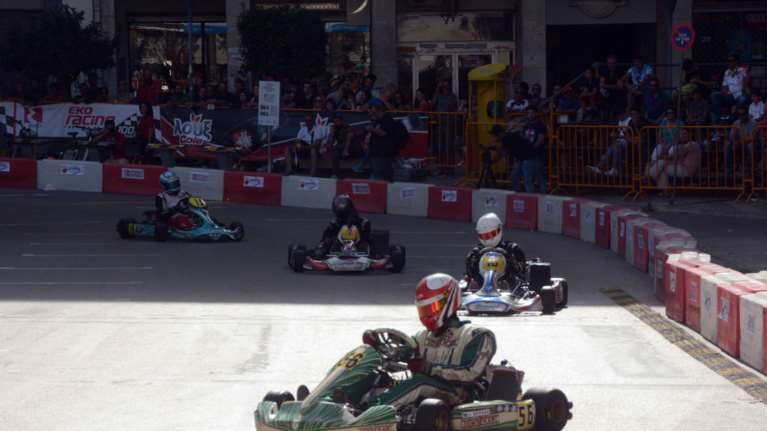 Πάτρα - Ατύχημα με καρτ: Δάκρυσε ο 6χρονος μόλις αποσωληνώθηκε - Του έδειξαν ζωγραφιές των συμμαθητών του