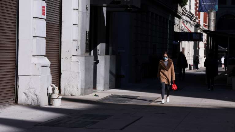 Deutsche Welle: Μετά τον κορονοϊό, η πανδημία χρέους - Η μεγαλύτερη ύφεση μετά το κραχ του 1929