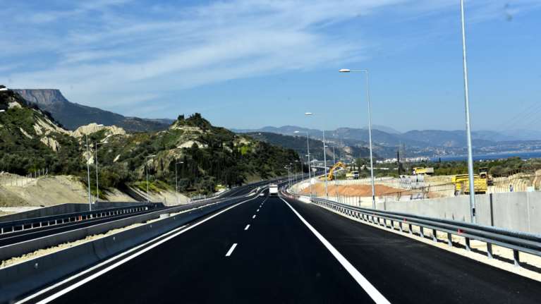 Κυκλοφοριακές ρυθμίσεις από σήμερα στις εθνικές οδούς Αθηνών - Κορίνθου και Αθηνών - Λαμίας