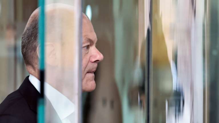 Γερμανία - Ανάλυση Deutsche Welle: Γρίφος η πολιτική της νέας κυβέρνησης για κλίμα, μεταναστευτικό, οικονομία