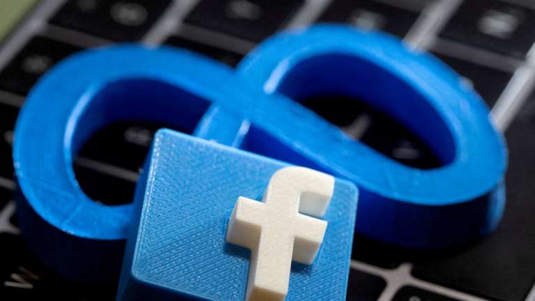 Γιατι βυθίστηκε η μετοχή του Facebook κατά 26%- Πώς έχασε ο Ζάκερμπεργκ 30 δις δολάρια