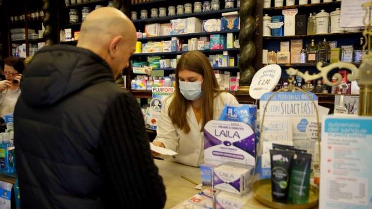 Κορονοϊός-ΠΦΣ: Πώς θα προστατευθούν πολίτες και φαρμκοποιοί