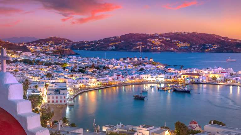 Μίνι lockdown στη Μύκονο: Επιστρέφει η απαγόρευση κυκλοφορίας - Τέλος η μουσική