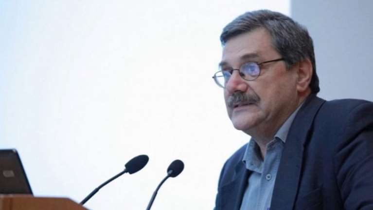 Παναγιωτόπουλος: Να ετοιμαστούμε για πρόσθετα μέτρα που θα αφορούν και εμβολιασμένους