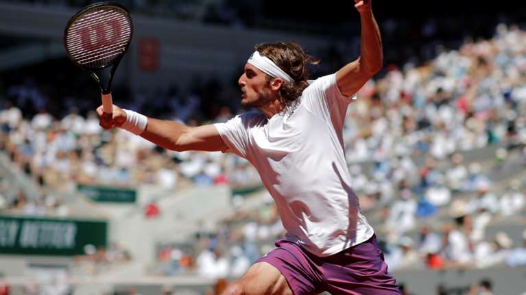 &quot;Θρίλερ&quot; στο Roland Garros: Τσιτσιπάς - Τζόκοβιτς στο 2-2 - Στο πέμπτο σετ κρίνεται ο τελικός  [συνεχής ενημέρωση]