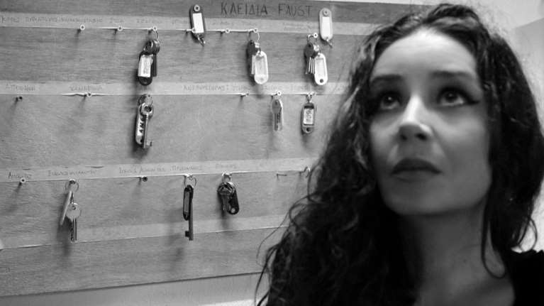 Φένια Παπαδόδημα στο TheTOC: Tελικά ο κόσμος έχει ανάγκη από &quot;αλαφροΐσκιωτους&quot;;