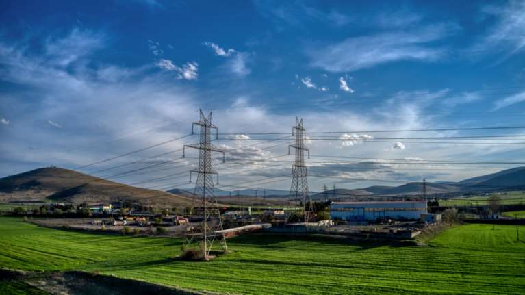 Σενάρια για αύξηση της επιδότησης στην ηλεκτρική ενέργεια