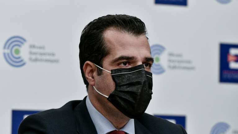 Πλεύρης: Επίταξη από την επόμενη εβδομάδα αν δεν ανταποκριθούν οι ιδιώτες γιατροί