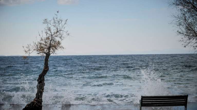 Κακοκαιρία Αθηνά: Προβλήματα σε ακτοπλοϊκά δρομολόγια λόγω των ισχυρών ανέμων