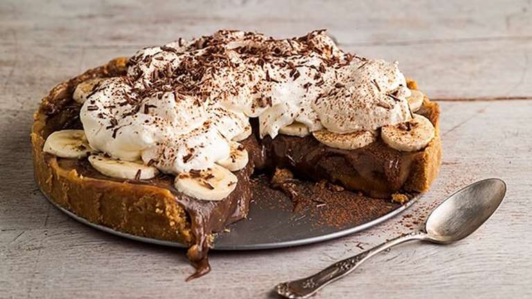 Συνταγή της Αργυρώς Μπαρμπαρίγου: Λαχταριστό μπανόφι με απλά υλικά - Ετοιμο στο πι και φι