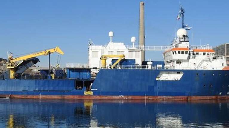 Σκηνικό έντασης στην κυπριακή ΑΟΖ: Τρία πολεμικά πλοία στην περιοχή έρευνας του Nautical Geo